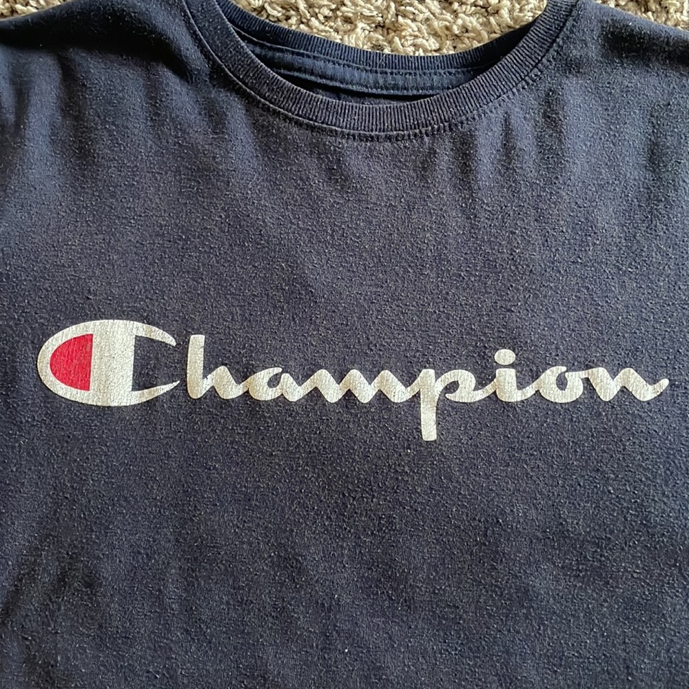 Champion outfit - Picture 6 of 8